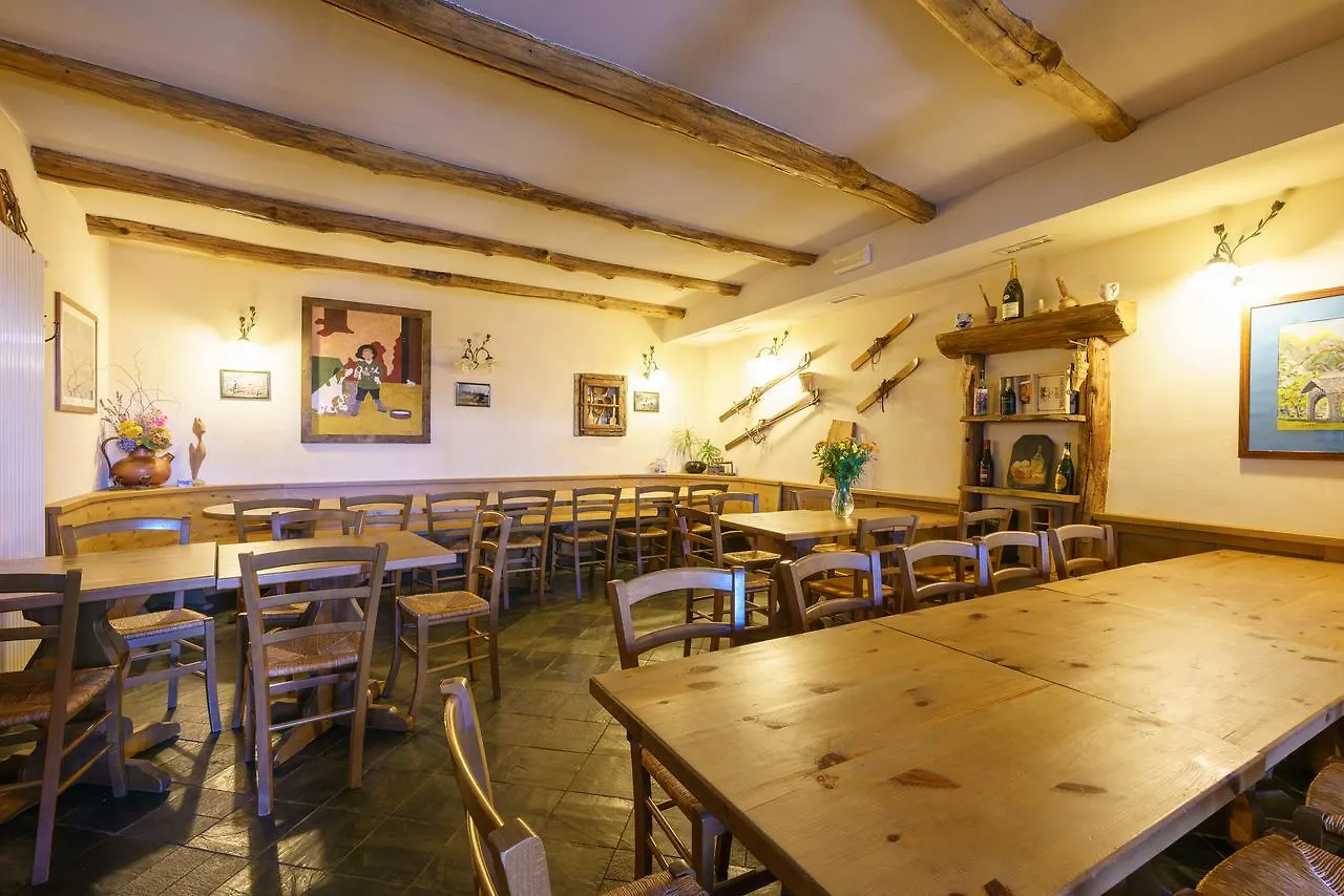 Agriturismo Giacomino Gera Lario Country house